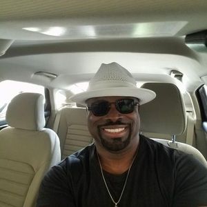 Meet your Posher, Ray